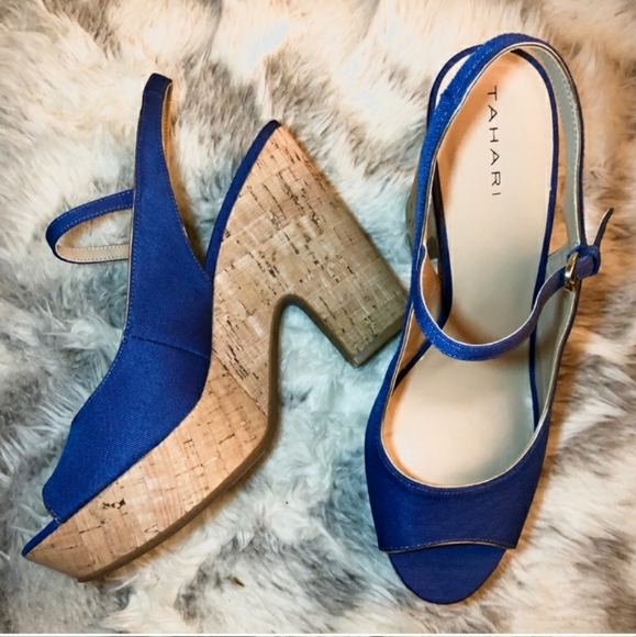 TAHARI Blue Canvas & Cork Platform Slingback Heels - Picture 1 of 7